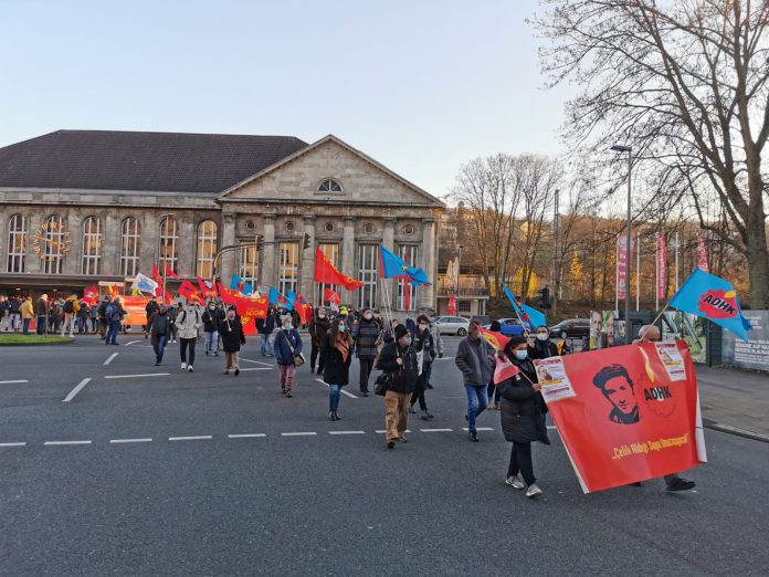 Enternasyonal Proletaryanın Ögretmenlerinden Friedrich Engels’in 200. Doğum Günü, Wuppertal-Barmen’de Coşkuyla Kutlandı!