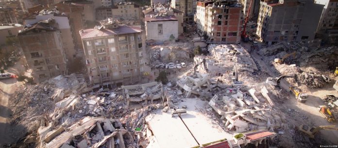 Sermaye Dökülen Gözyaşlarının Üzerinde Palazlanıyor!- Mazlum CEYLAN