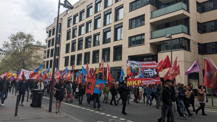 Dünya Proleteryasının, Emekçi Halkların Kapitalizme Karşı Öfkesi 1 Mayıs’ta Avrupa Kentlerinde İsyana Dönüşüyor!